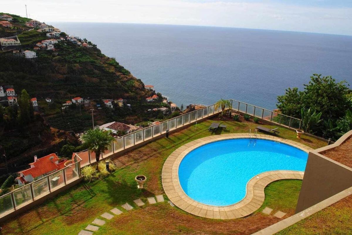 Plaza Bay Luxury Apartment With Swimming Pool Calheta  Exterior foto