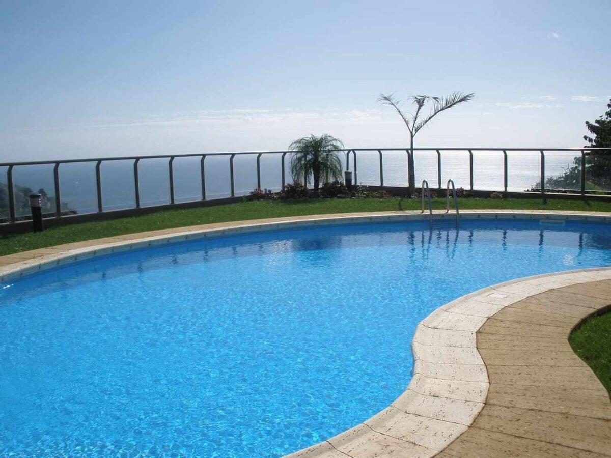 Plaza Bay Luxury Apartment With Swimming Pool Calheta  Exterior foto